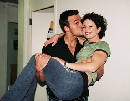 re: The Cheyenne Jackson is AWESOME page!!