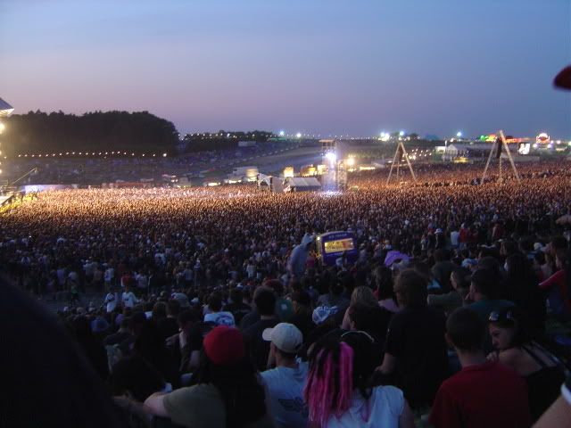 crowd5.jpg