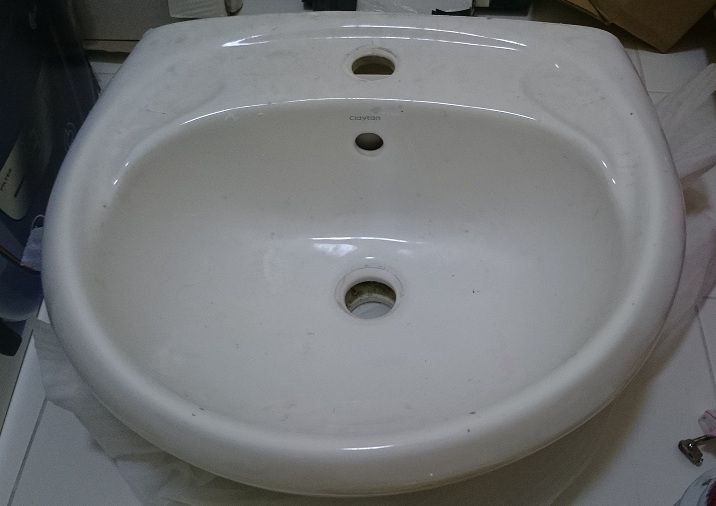 Toilet%20basin%20-%20top%20view.jpg