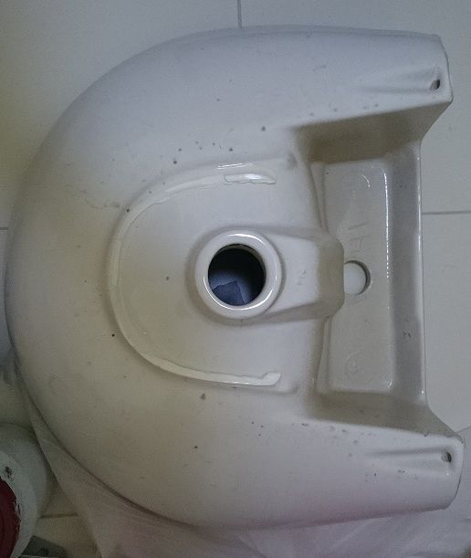 Toliet%20basin%20bottom.jpg