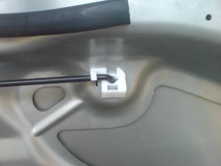 mazda 2 bonnet stay clip
