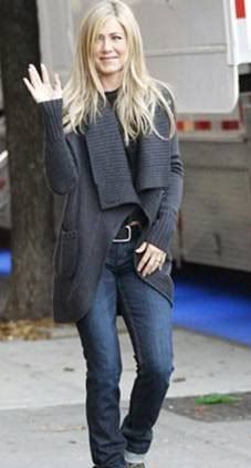 Jennifer Aniston Sweater