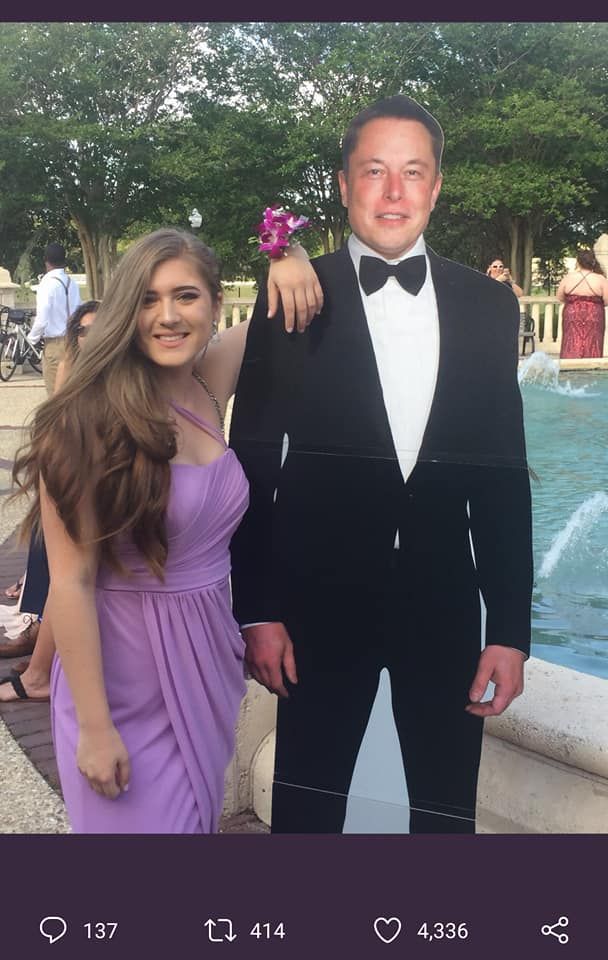 prom_zpswmtwotyp.jpg