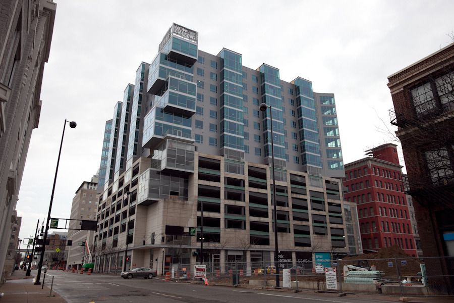 downtown-4252_zpssbd5unqa.jpg
