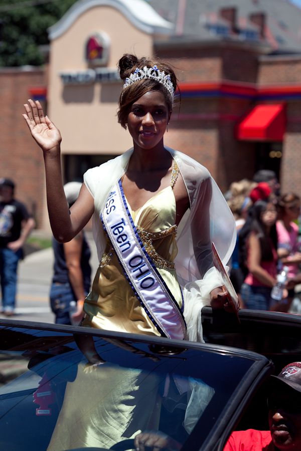 northsideparade-2_zps39ced743.jpg