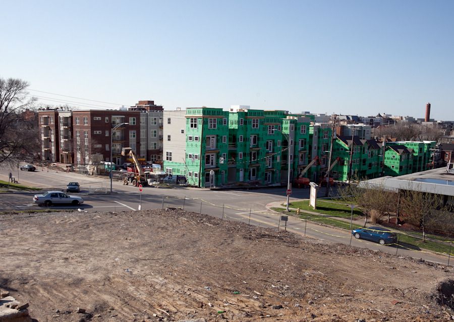 uptown-3891_zpsytwbw2q1.jpg