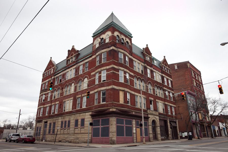 uptown-4197_zps8yat29d4.jpg
